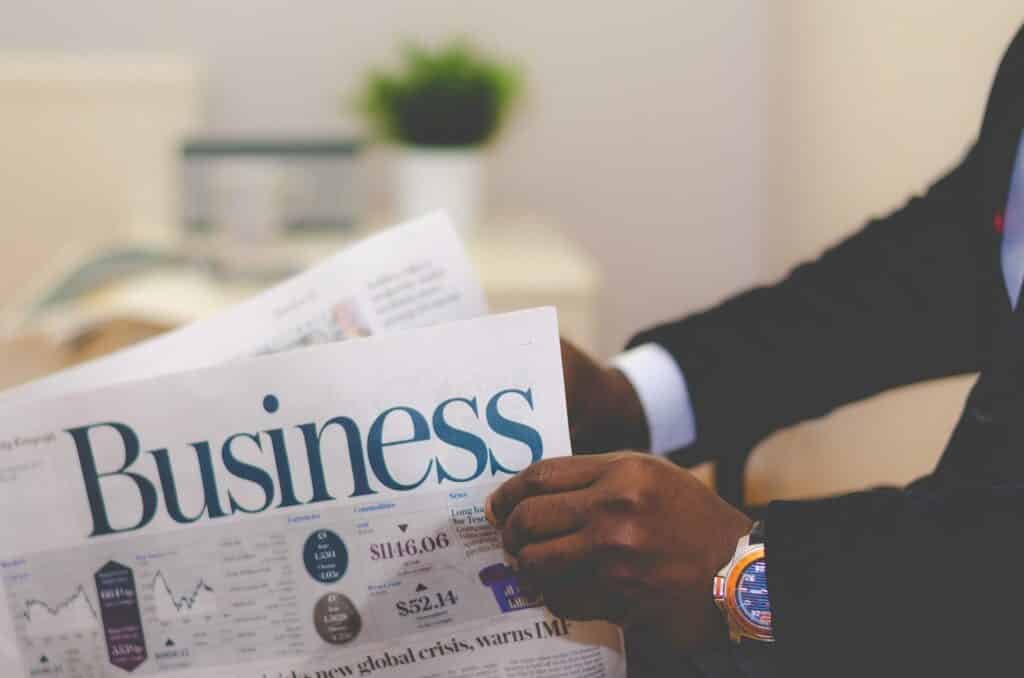 أفضل الاقوال والحكم في مجال الاقتصاد